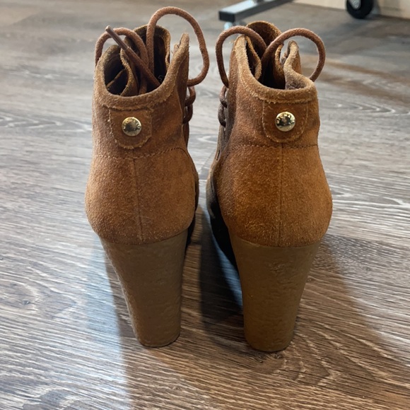 MK boots - Picture 2 of 3